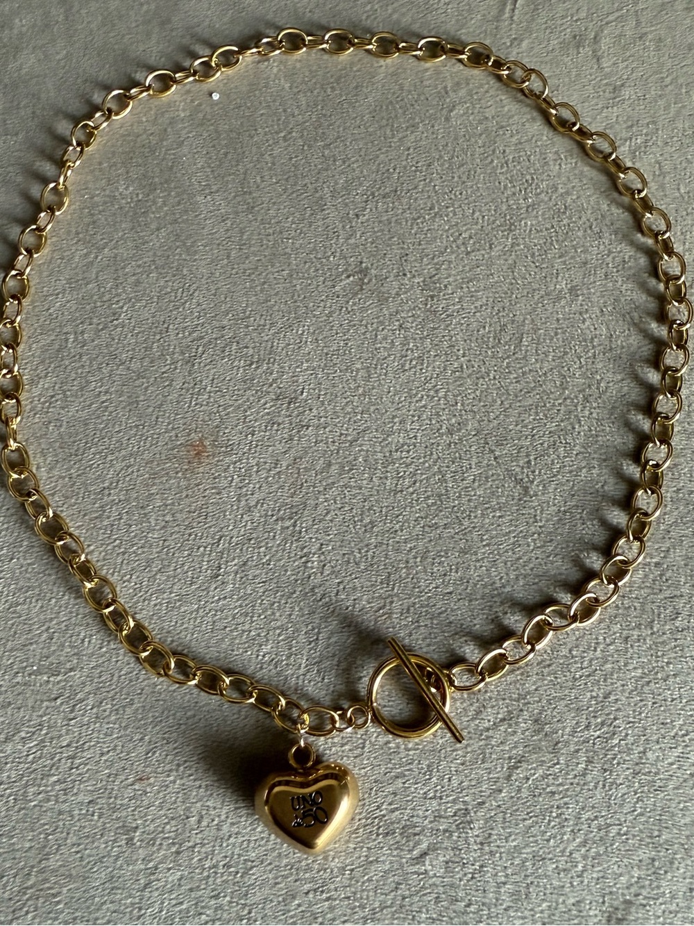 UNO de 50 Gold Heart Toggle Necklace